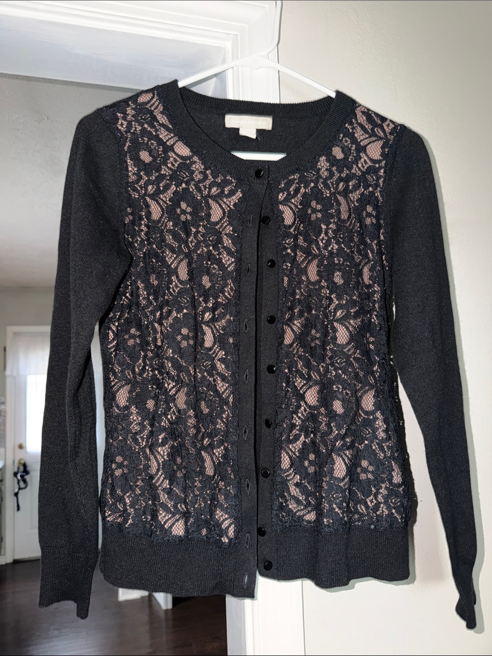 Banana Republic  Lace Front Women's Cardigan Sweater - Unbranded